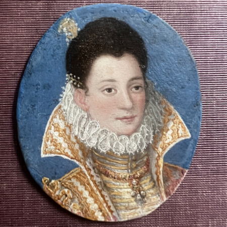 Lavinia Fontana, Portrait of a noblewoman, c.1580-1590. Collection of Nick Cox/Period Portraits. Image courtesy of Strawberry Hill House.